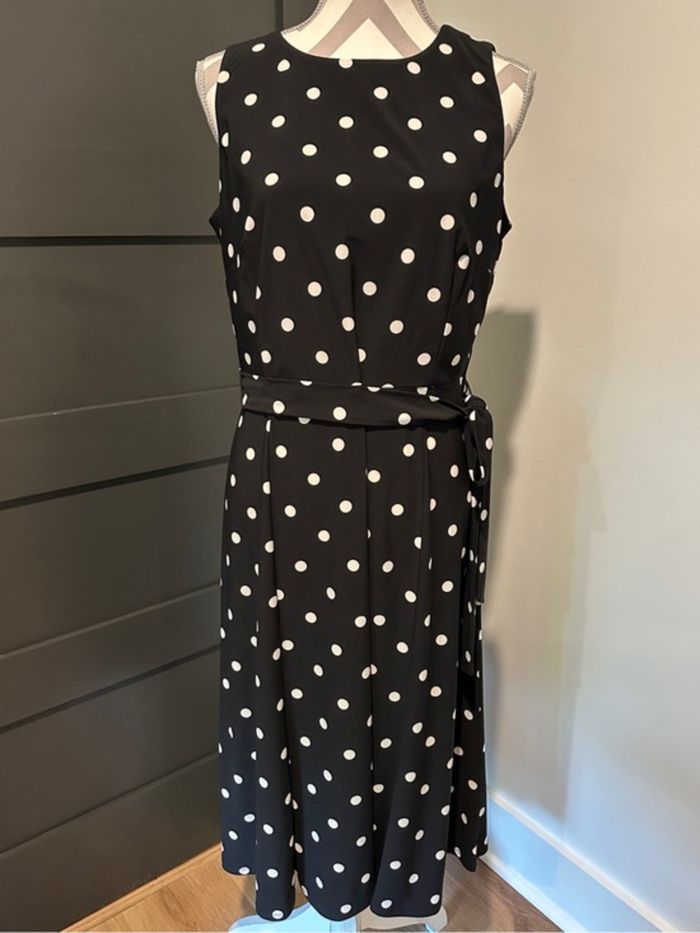 Anne Klein Polka Dot Sleeveless Dress Size 10 Black & White Fit & Flare